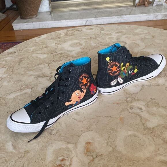 Converse Chuck Taylor 70 High Top ‘A New Legacy’ Looney Tunes Sneakers AS NEW - Picture 7 of 15